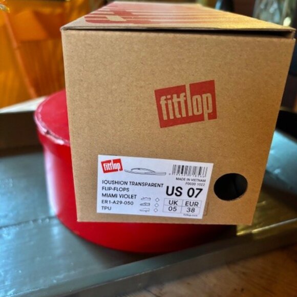 Fitflop IQushion Ergonomic Flip-Flops NEW w/BOX Size 7 Miami Violet - Picture 2 of 5